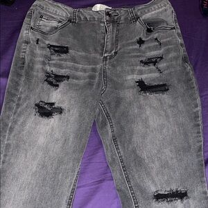 Trendy Distressed Black Women's Boyfriend Jeans